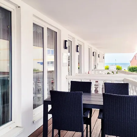 Gemütliche Meerblick-ferienwohnung: Strandnah Mit Terrasse Und Parkplatz * Sierksdorf