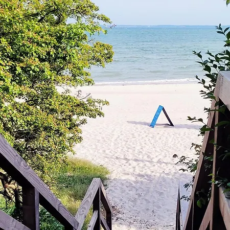 Gemütliche Meerblick-ferienwohnung: Strandnah Mit Terrasse Und Parkplatz *
