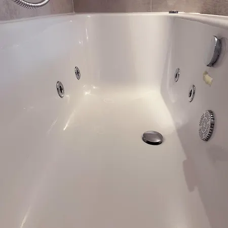 Gemuetliche Mit Meerblick Und Terrasse - Nur 50 Meter Zum Inklusive Parkplatz Und Fahrradunterstellplatz 아파트 지르크도르프