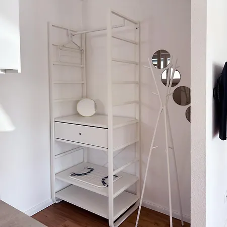 Gemuetliche Mit Meerblick Und Terrasse - Nur 50 Meter Zum Inklusive Parkplatz Und Fahrradunterstellplatz 지르크도르프