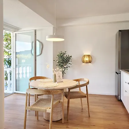 アパート Gemuetliche Mit Meerblick Und Terrasse - Nur 50 Meter Zum Inklusive Parkplatz Und Fahrradunterstellplatz ジールクスドルフ